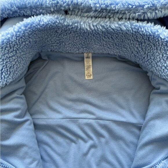 ALO Yoga Light Blue Teddy Jacket - Picture 4 of 6